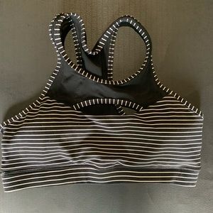 Savage Barbell sports bra size large